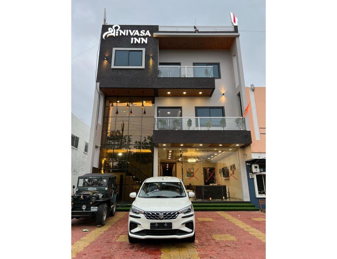 Hotel Shri Nivasa Inn, Kothi Godarpura ภายนอก รูปภาพ